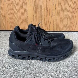 On Cloudstratus Men’s Running Shoes